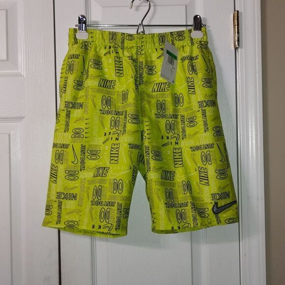 Nike Boys' Logo Mash-Up Breaker 8” Volley Shorts Swim Trunks  Sz XL NWT - Picture 1 of 5